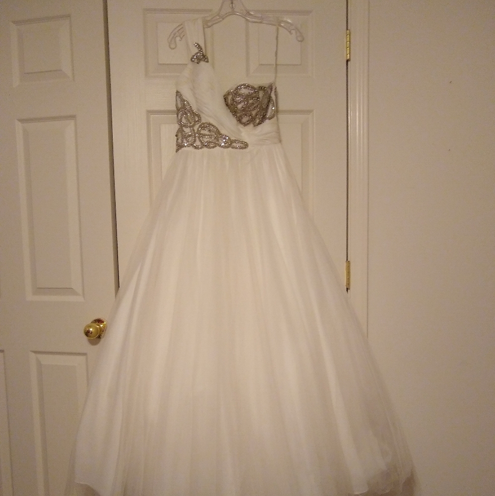 Terani Couture✩White ✩Prom Pageant Gown